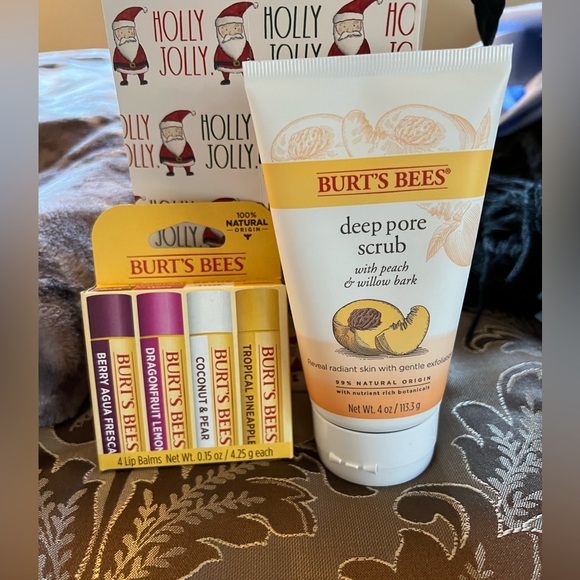 Burt's Bees Other - New Set of Burt’s Bees Lip Balm & Face Scrub